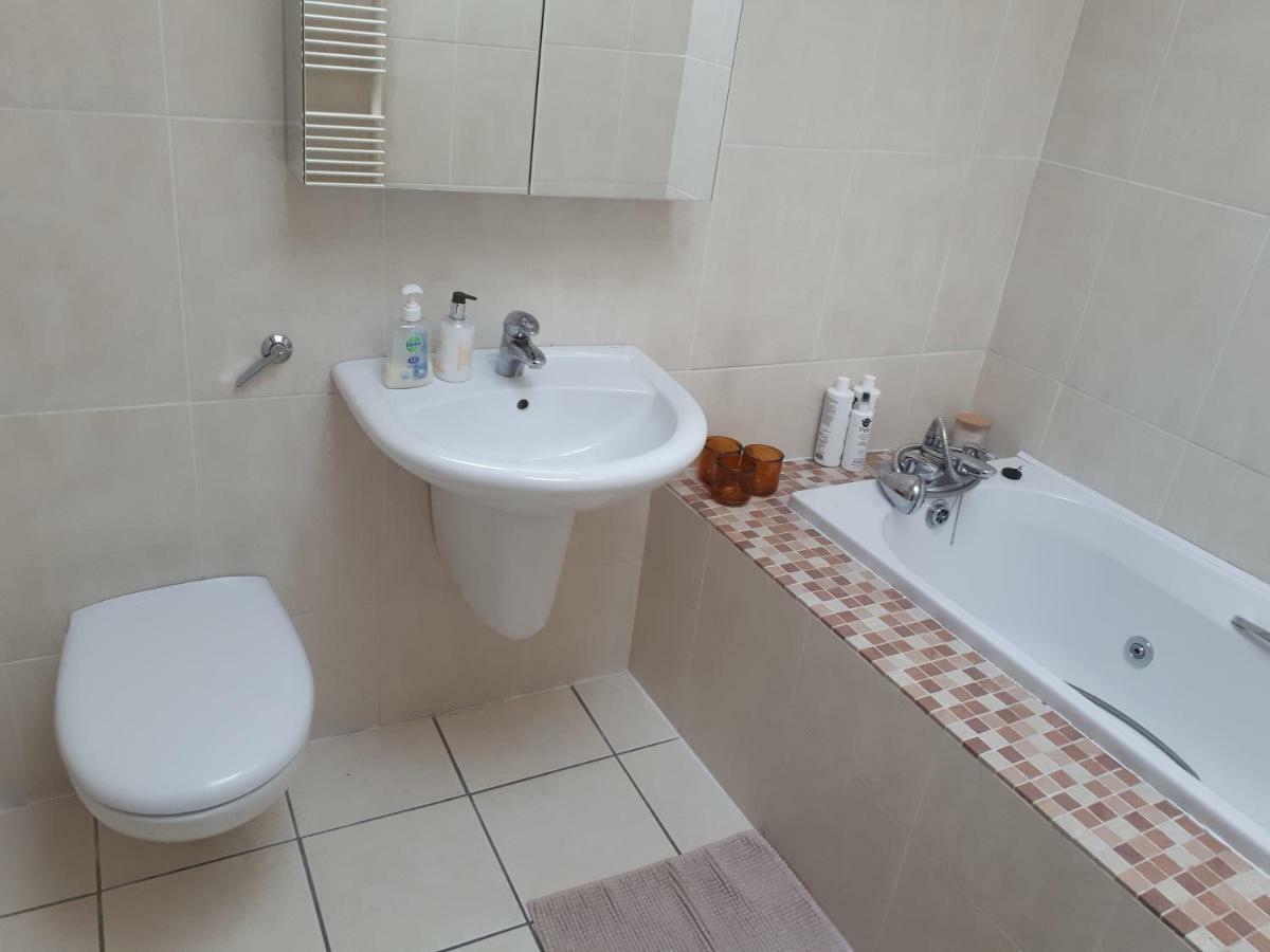 Luxurious Penthouse Apartment 1 , City Centre Κίλκενι Εξωτερικό φωτογραφία